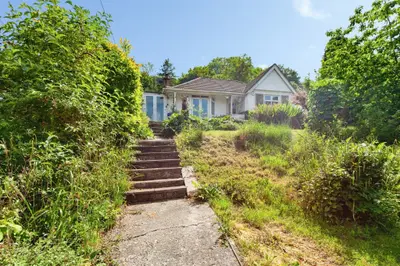 Warminster Road, Bath, BA2