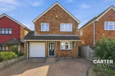 Bartley Road, Benfleet, SS7 4DB
