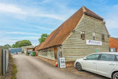Manor Farm Courtyard Rowsham, Aylesbury, HP22