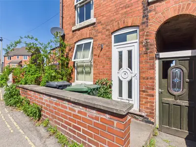 Abbott Street, Heanor, DE75