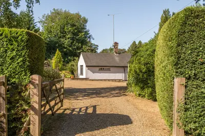 Station Road, Woldingham, CR3