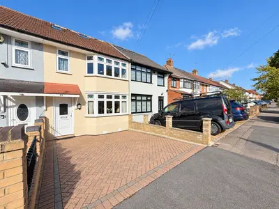 Highfield Road, Woodford Green, IG8
