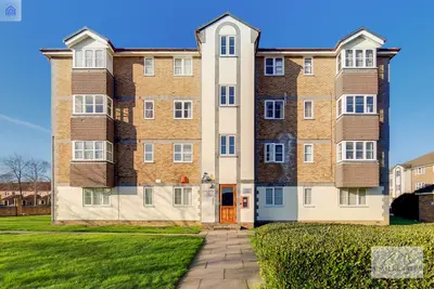 Flat 2 Stuart House 24 Scotland Green Road, Enfield, Greater London, EN3 4RU