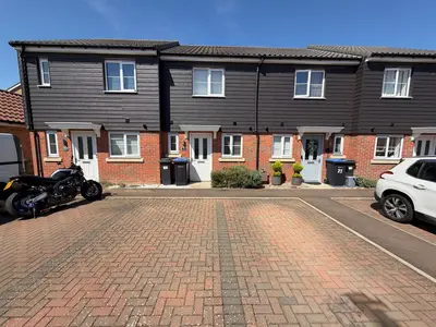 The Circle, Great Blakenham, Ipswich, Suffolk, IP6 0FE