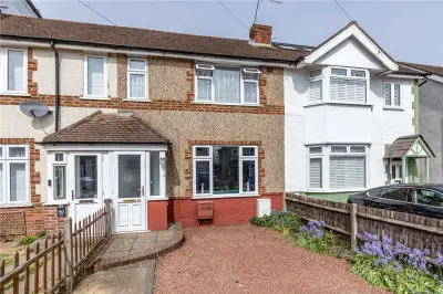 Hart Road, Byfleet, West Byfleet, Sur...