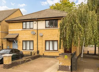 Evelyn Road, West Silvertown, E16
