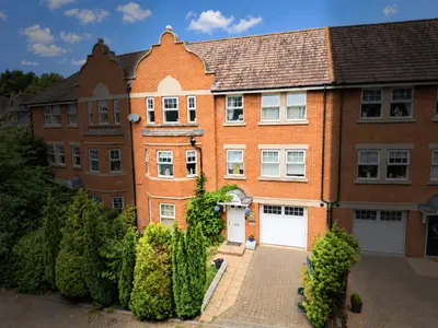 Goldring Avenue, Hellingly, Hailsham, BN27 4BX
