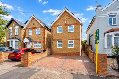 74 Worthington Road, Surbiton