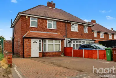 Lawrence Crescent, Dagenham, RM10