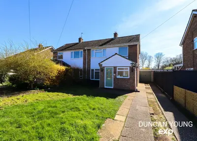 Elm Drive, Offord Cluny, PE19