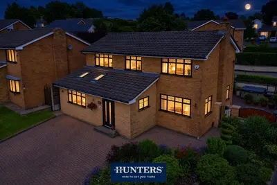 Oakcroft, Stalybridge, SK15