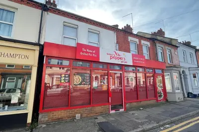 Abington Avenue, Abington