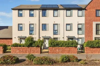 Dowsell Way, Yate, BS37