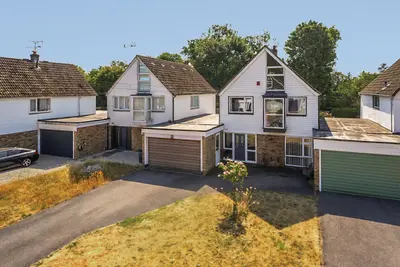 Linfields, Amersham, HP7