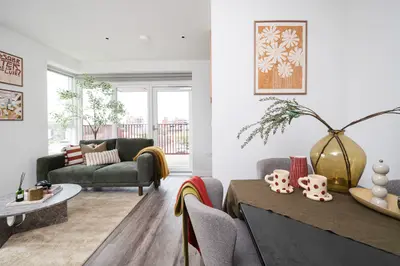 Flat 31, Chapman House, London