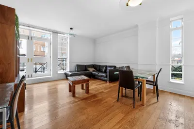 Heathfield Terrace, London, W4