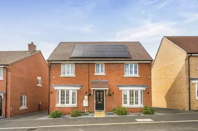Olympia Way, Aylesbury, HP18