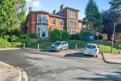 Elmfield Gardens, Battenhall, WR5