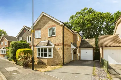Vancouver Drive, Crawley, RH11