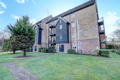Fryers Lane, High Wycombe, HP12