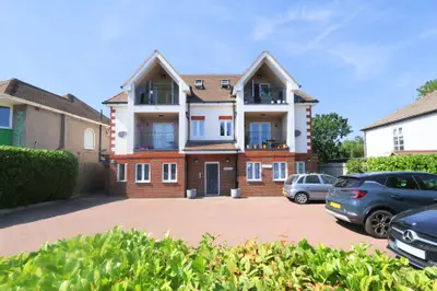 Flat 6, 393 Wickham Road, Croydon, CR0 8DP