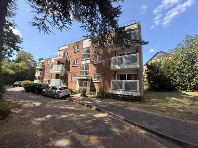 Abbotts Road New Barnet, Barnet EN5 5DR