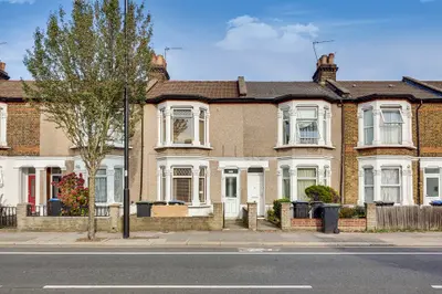 385 High Street, Enfield, Greater London, EN3 4DH