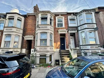 Napier Road, Luton LU1 1RF