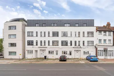 Perry Mansions, Catford Hill