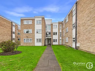 London Road, Stanmore, HA7