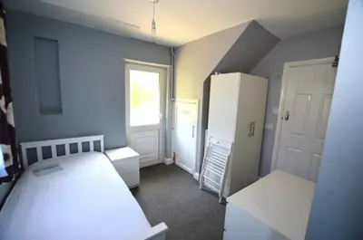 Rockingham Road, Corby, NN17 1AG