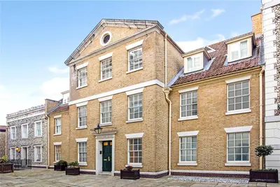 Water Lane, Richmond, TW9