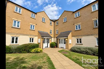 Dainty Grove, Northampton, NN4