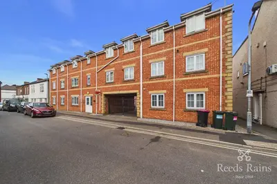 Barleycroft Lane, Dinnington, South Yorkshire, S25