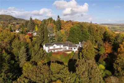 Rockmount, Callum's Hill, Crieff, Perthshire, PH7 3LT