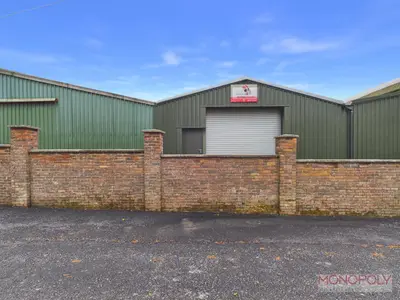 Cloverdale Alkington Road, Whitchurch, SY13