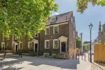 The Butts, Brentford, TW8