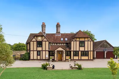 Broadhurst Manor Road, Horsted Keynes, RH17