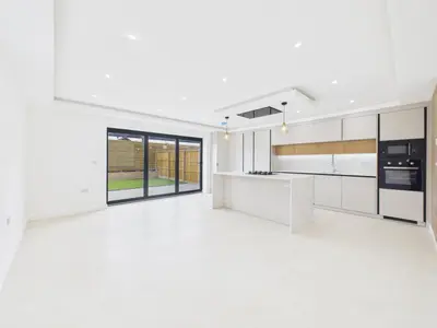 Sidmouth Drive, Ruislip, HA4 0DA