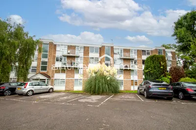 West Park, Pickwick Court, SE9