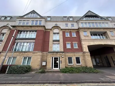 Curzon Street, Burton-on-Trent, DE14