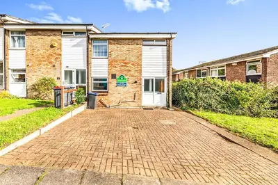 Sandhurst Close, Canterbury, Kent, CT2