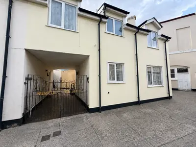 bed home, Dawlish, EX7