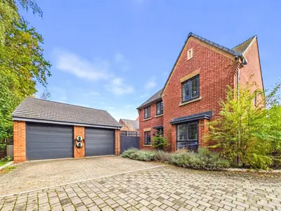 Limber Grove, Bordon, GU35