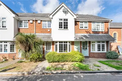 Ravenswood Close, Cobham, KT11