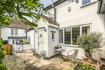 High Street, Wargrave, RG10
