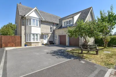 Pipers Close, Weare, BS26