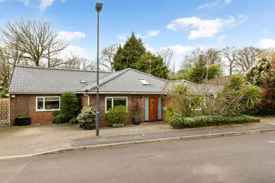 Fallowfield, Stanmore, HA7