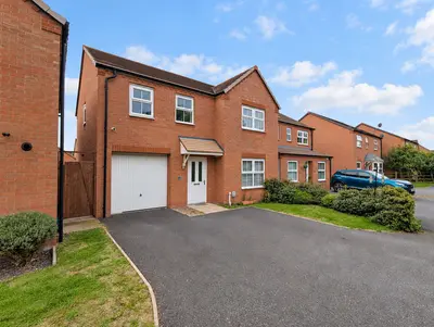 Pine Gardens, Norton Canes, WS11