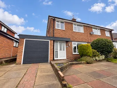 Windsor Drive, Bury, BL8